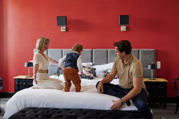 Chambre de parents au domaine de Montcausson